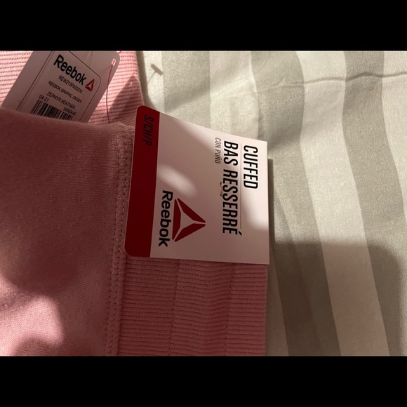 Brand new with tags Reebok sweatpants cuffed - Picture 6 of 7